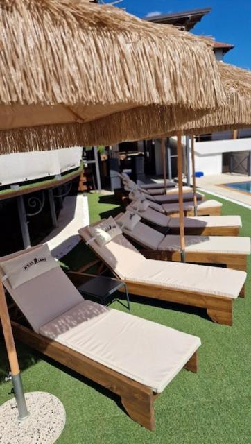 Woodland Resort Kragujevac Kültér fotó